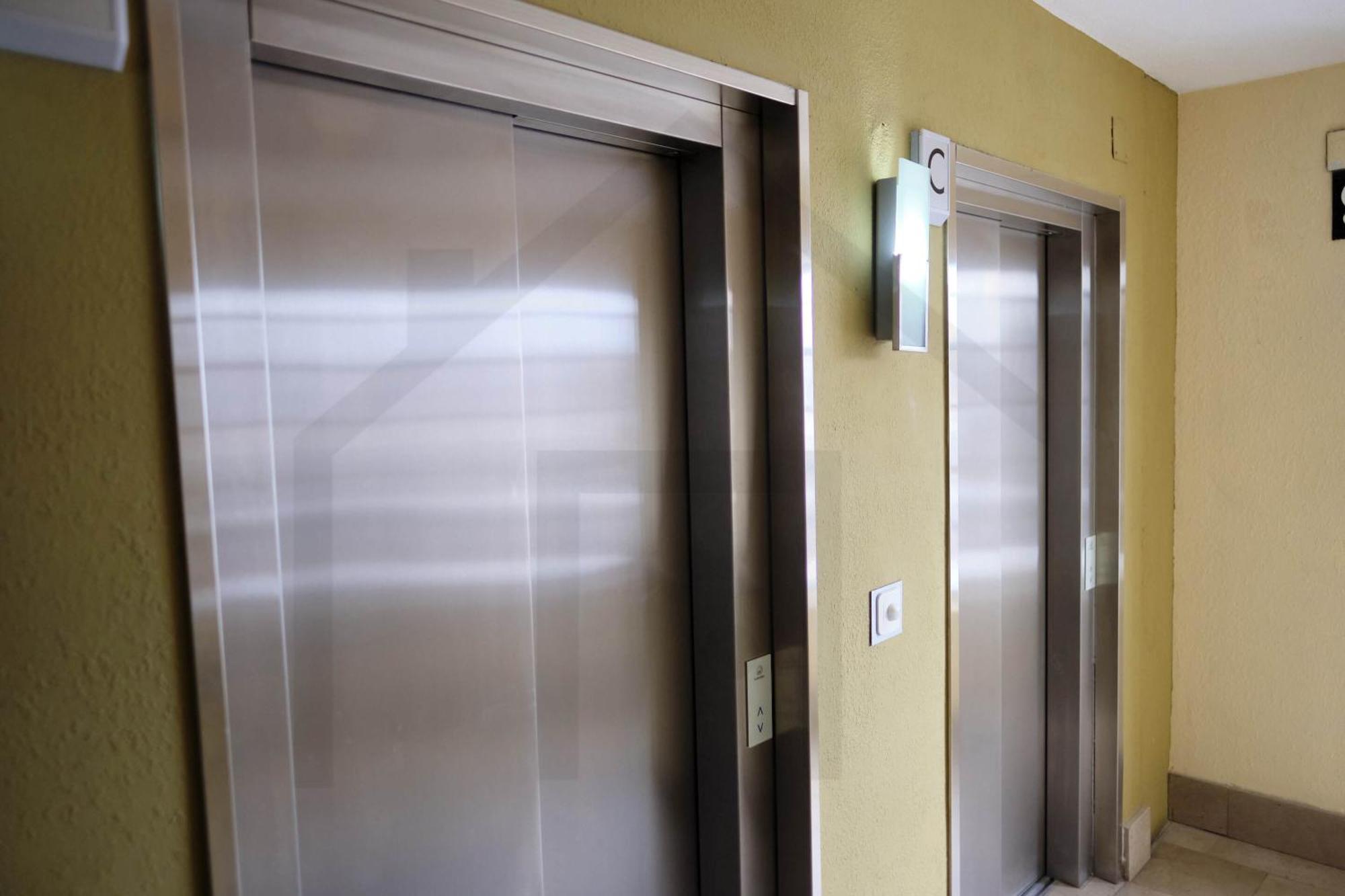 Campoamor Centro - Coqueto Apartamento Con Wifi. オビエド エクステリア 写真