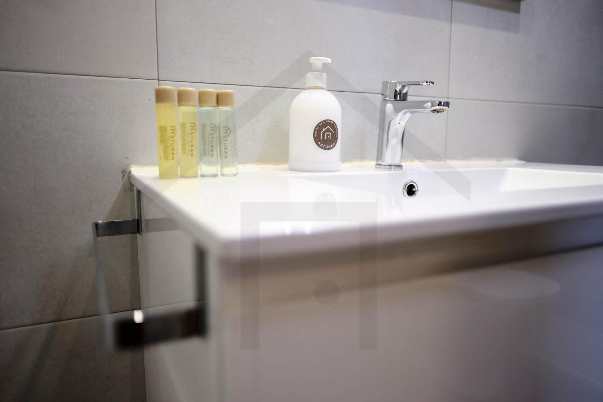 Campoamor Centro - Coqueto Apartamento Con Wifi. オビエド エクステリア 写真